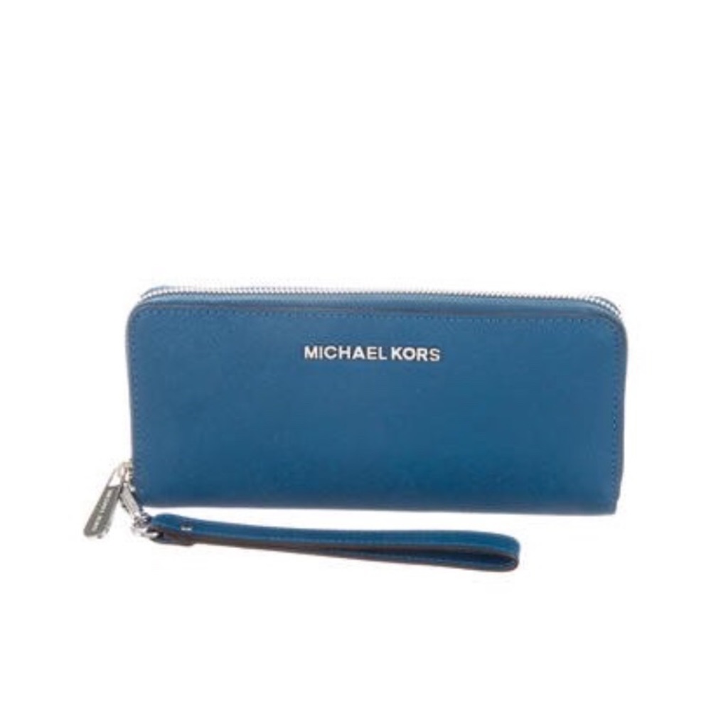 Michael Kors wristlet